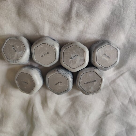 NEW Cadence Travel Containers Pill Set 7 Magnetic Travel Capsule Granite Limited - Picture 1 of 4